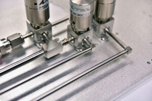 https://archive.highpurity.com/wp-content/uploads/2017/01/UHP-Valve-Panel-2.jpg