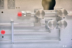 https://archive.highpurity.com/wp-content/uploads/2017/01/UHP-Valve-Panel-4.jpg